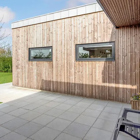 Holiday home 3 Bedroom Cozy In *