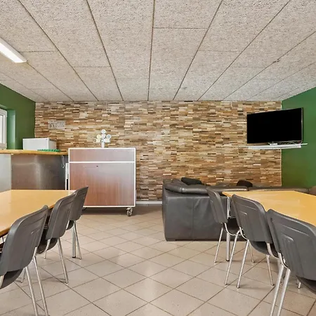 Prázdninový dům 3 Bedroom Cozy In